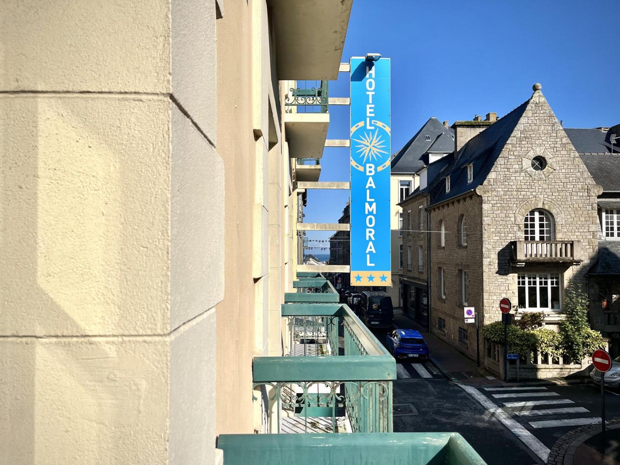 Hotel Balmoral Dinard Bagian luar foto