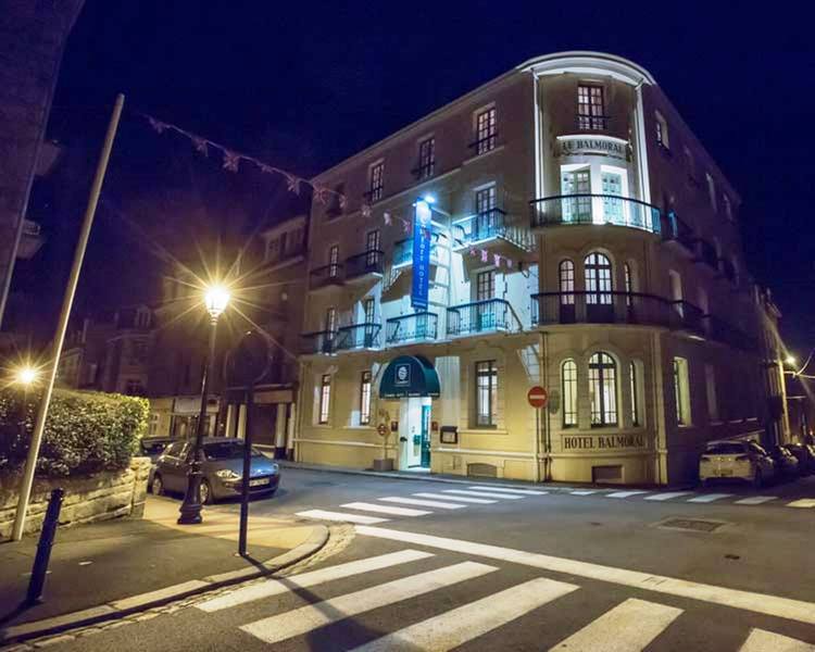 Hotel Balmoral Dinard Bagian luar foto
